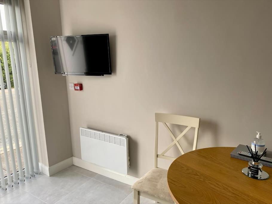 Erne Getaway No.7 Brand New 1 Bed Apartment Enniskillen Eksteriør bilde